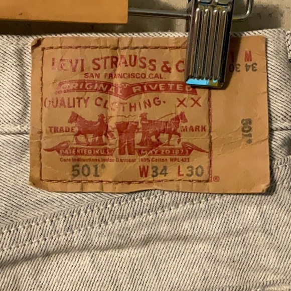 Levi's White Straight Jeans Classic Style - Picture 2 of 5